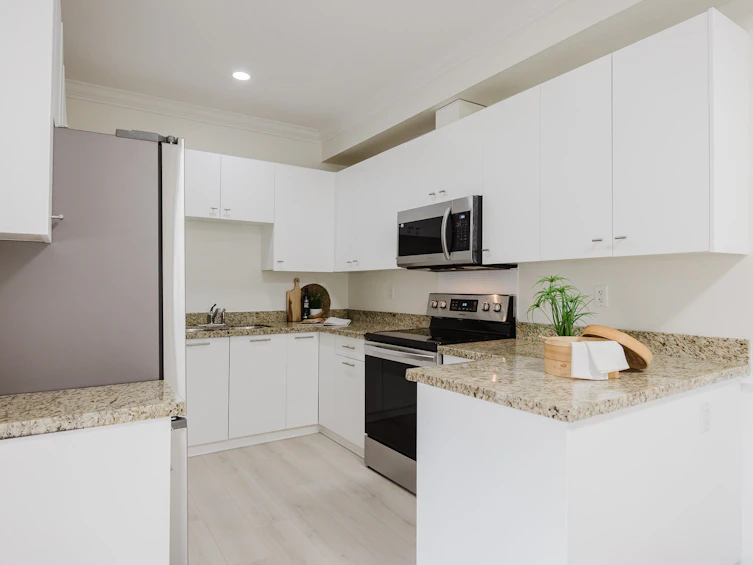 A4-19316 72a Avenue, Surrey, BC, V4N 5X9 - 4