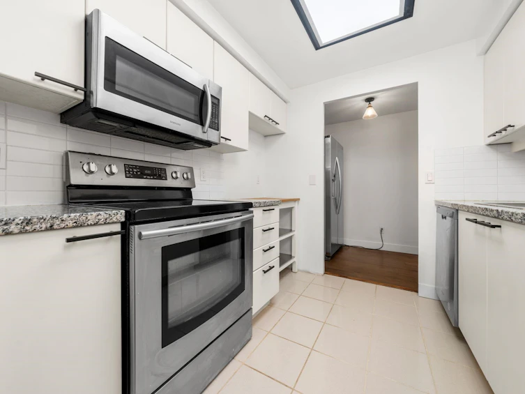 306-1318 Homer Street, Vancouver, BC, V6B 6A7 - 13