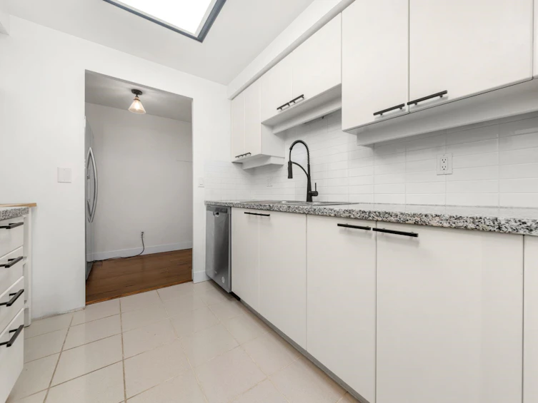 306-1318 Homer Street, Vancouver, BC, V6B 6A7 - 12