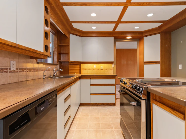 10181 Manor Drive, Chilliwack, BC, V2P 5Y7 - 5