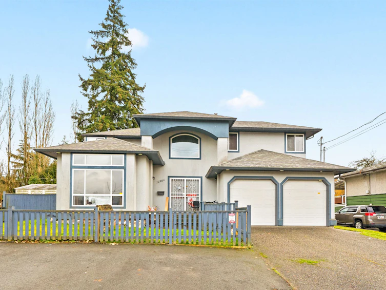 12986 107a Avenue, Surrey, BC, V3T 2G7