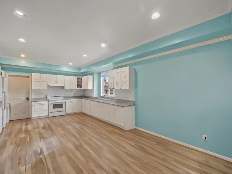 12986 107a Avenue, Surrey, BC, V3T 2G7 - 9