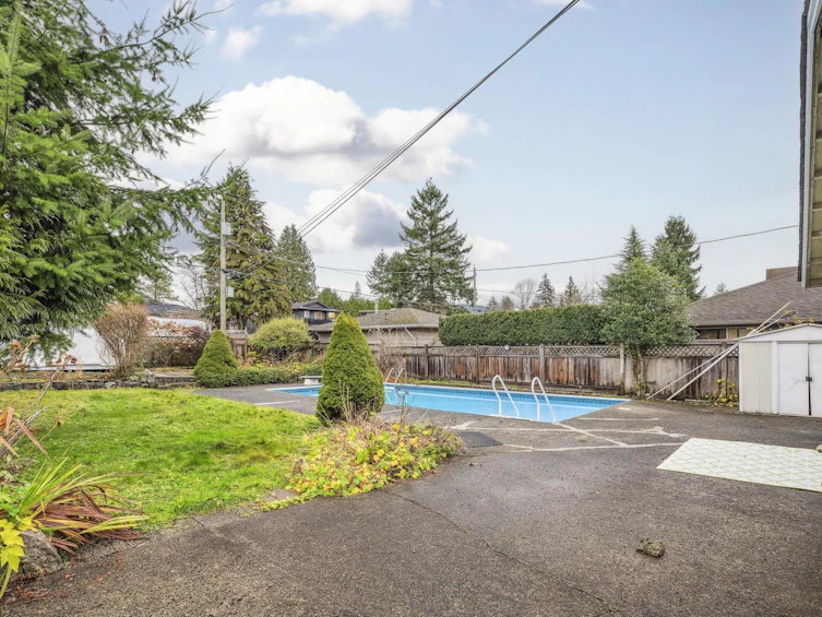 840 E 11th Street, North Vancouver, BC, V7L 2J1 - 34