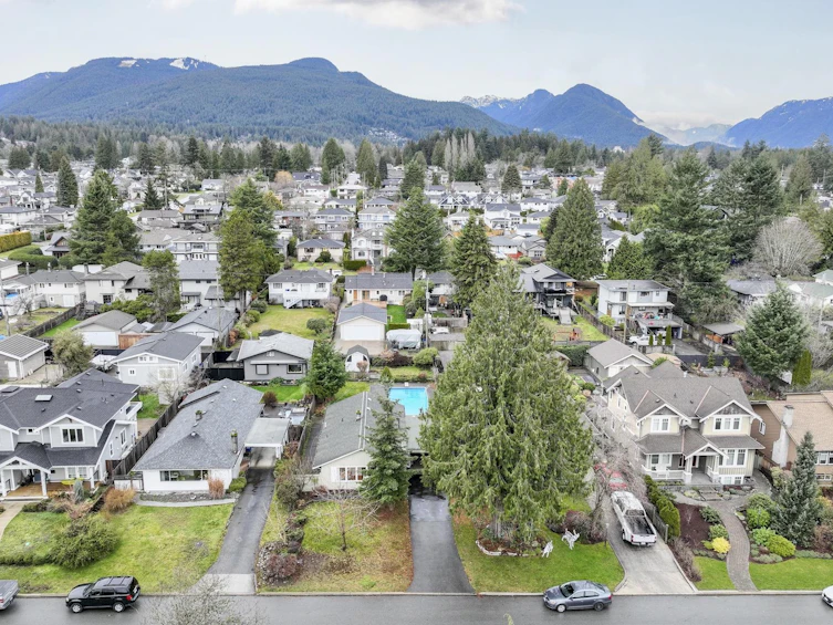 840 E 11th Street, North Vancouver, BC, V7L 2J1 - 38