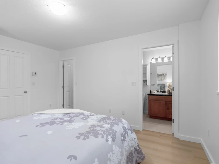 7920 Bennett Road, Richmond, BC, V6Y 1N2 - 10
