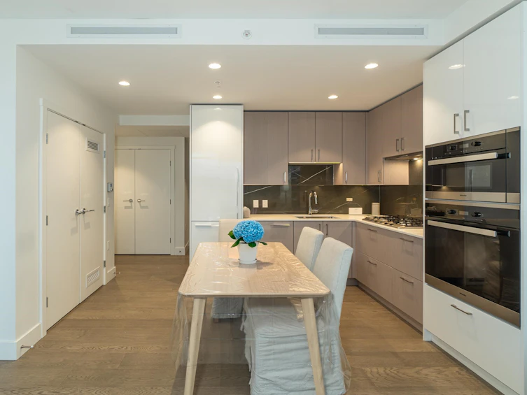 504-1675 Lions Gate Lane, North Vancouver, BC, V7P 3B4 - 4