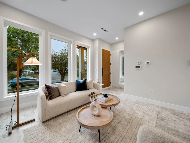 2453 W 10th Avenue, Vancouver, BC, V6K 2J4 - 4