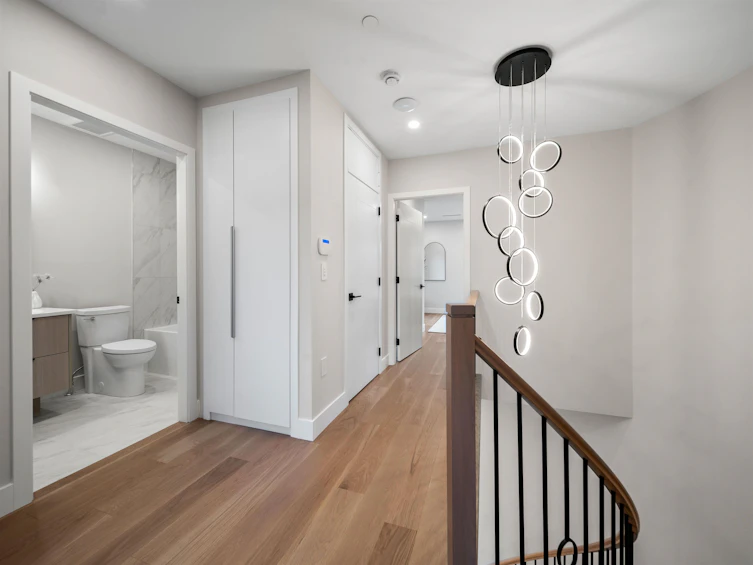 2453 W 10th Avenue, Vancouver, BC, V6K 2J4 - 24