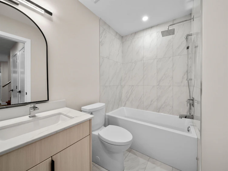 2453 W 10th Avenue, Vancouver, BC, V6K 2J4 - 35