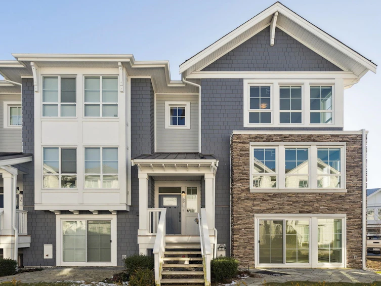 69-5311 Admiral Way, Delta, BC, V4K 0E2 - 2