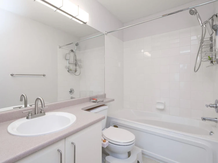 135-6588 Southoaks Crescent, Burnaby, BC, V5E 4K1 - 18