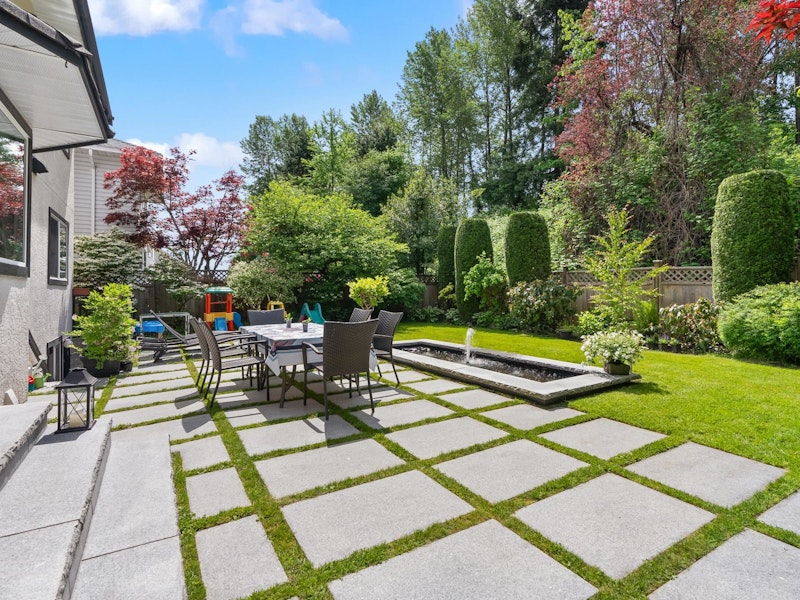 2607 Tempe Knoll Drive, North Vancouver BC V7N 4J8