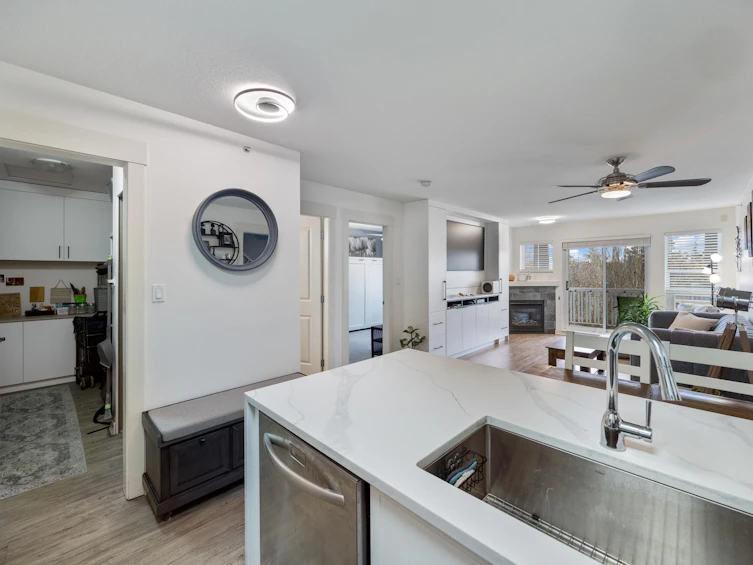 403-20750 Duncan Way, Langley, BC, V3A 9J6 - 5