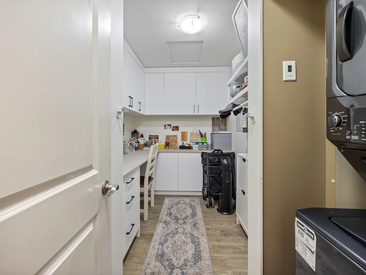 403-20750 Duncan Way, Langley, BC, V3A 9J6 - 6