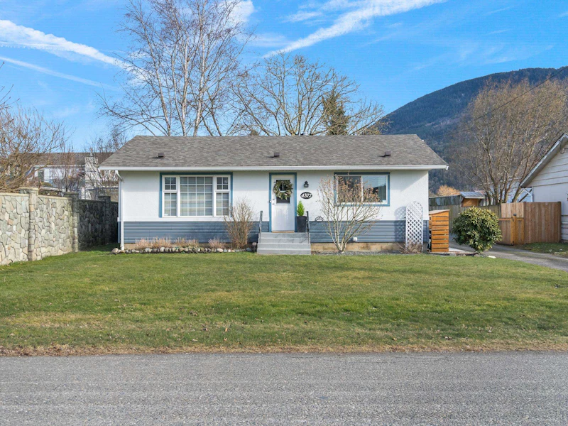 4372 Cypress Street, Chilliwack BC V2R 5E7