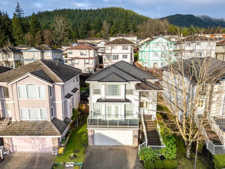 2923 Pinetree Close, Coquitlam, BC, V3E 2Z5 - 25