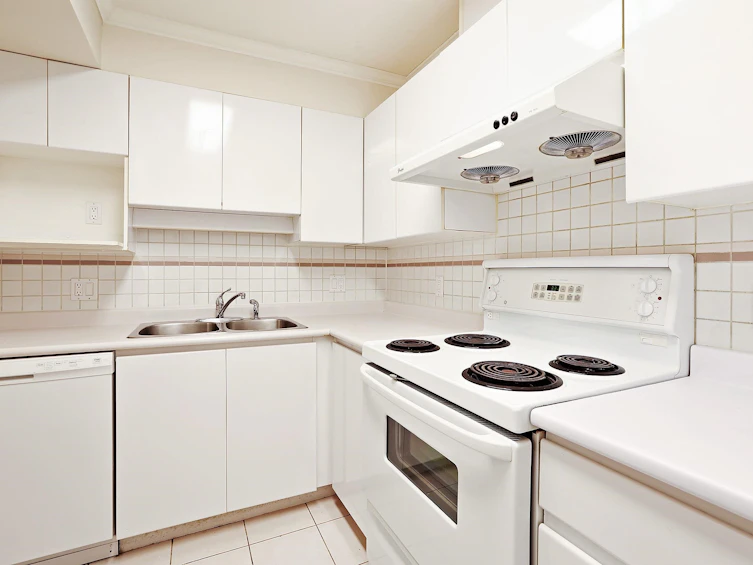 303-5833 Wilson Avenue, Burnaby, BC, V5H 4R8 - 11