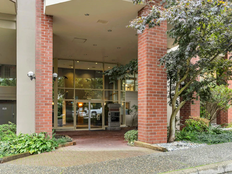 704-738 Farrow Street, Coquitlam, BC, V3J 7V4 - 23