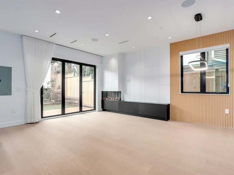 2-930 E 10th Avenue, Vancouver, BC, V5T 2B2 - 4