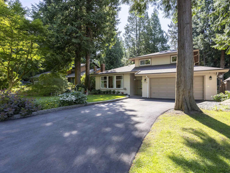 1750 Amble Greene Drive, Surrey, BC, V4A 6P4 - 2