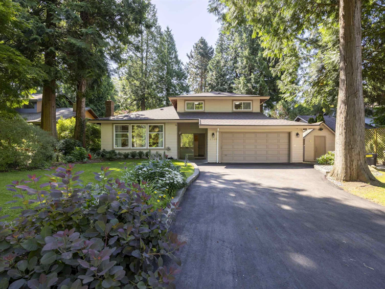 1750 Amble Greene Drive, Surrey, BC, V4A 6P4 - 3