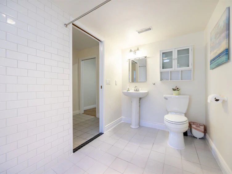 1750 Amble Greene Drive, Surrey, BC, V4A 6P4 - 20