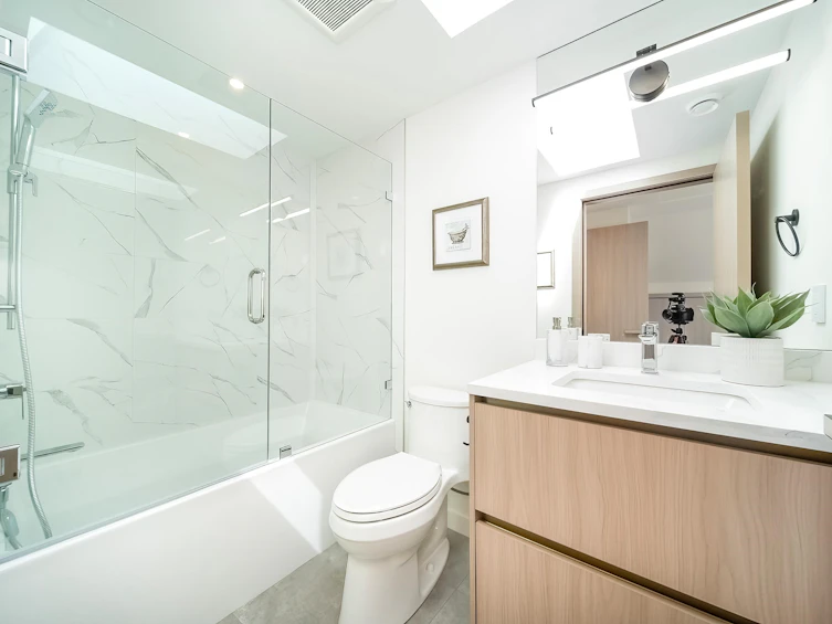 3227 E 29th Avenue, Vancouver, BC, V5R 1W4 - 17