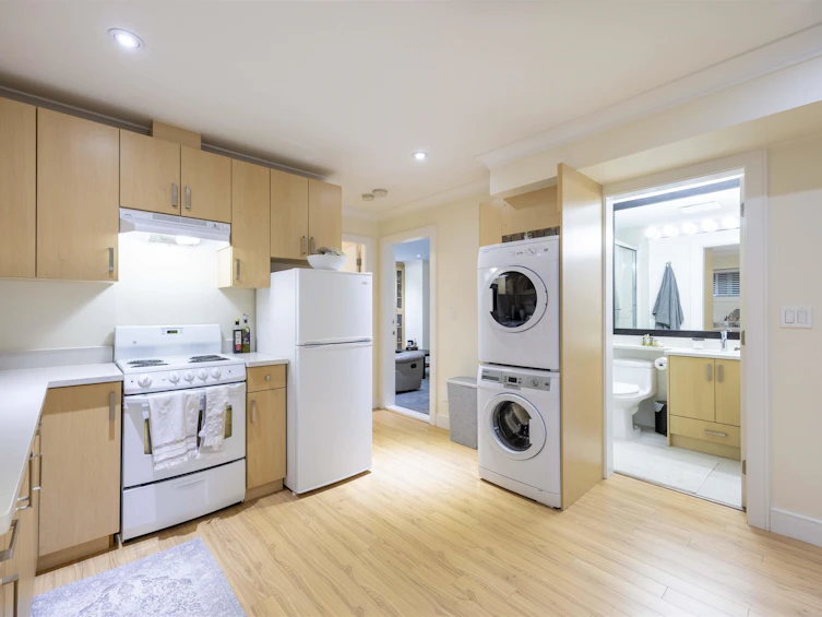 2052 Paulus Crescent, Burnaby, BC, V5A 2M1 - 29