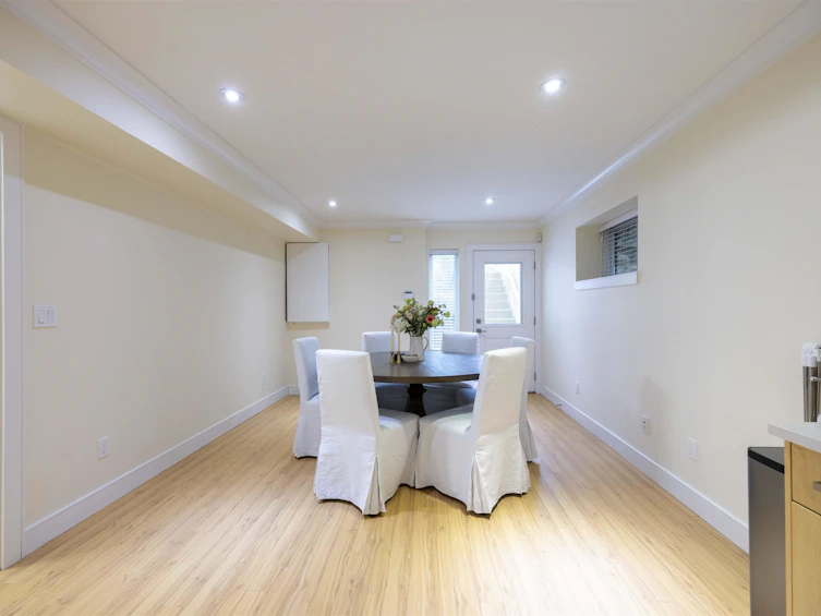 2052 Paulus Crescent, Burnaby, BC, V5A 2M1 - 31