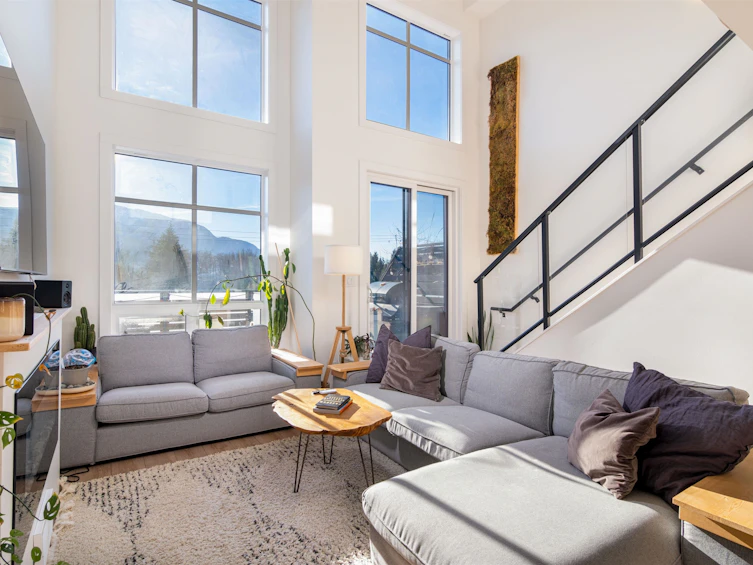 203-39771 Government Road, Squamish, BC, V8B 0Z1 - 3