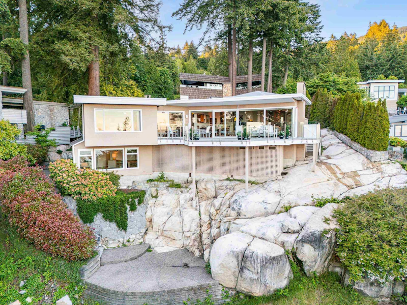 4184 Rose Crescent, West Vancouver BC V7V 2N8