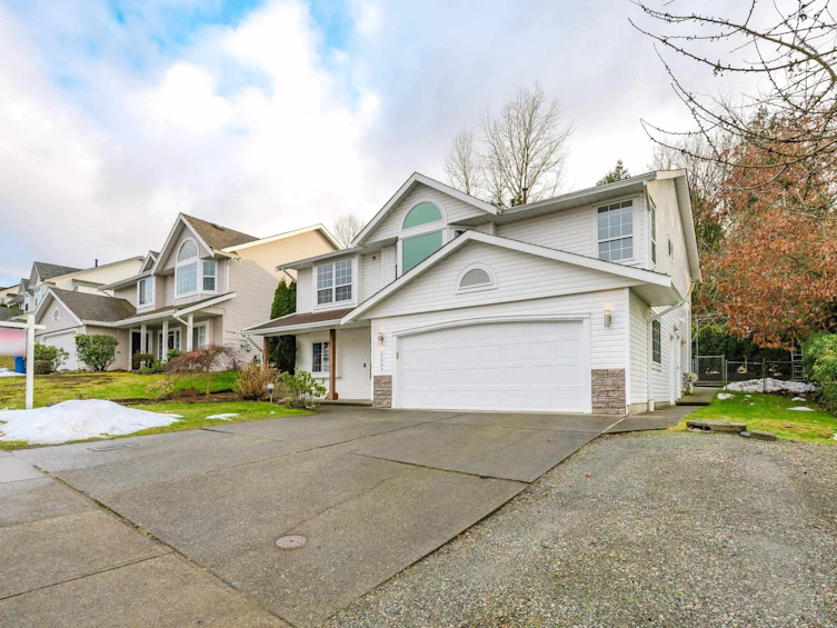 3697 Latimer Street, Abbotsford, BC, V2S 7K4 - 3