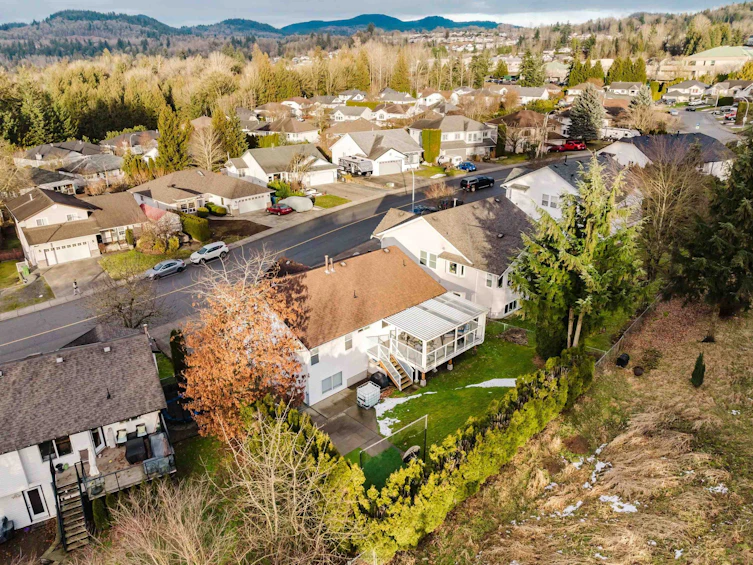 3697 Latimer Street, Abbotsford, BC, V2S 7K4 - 39