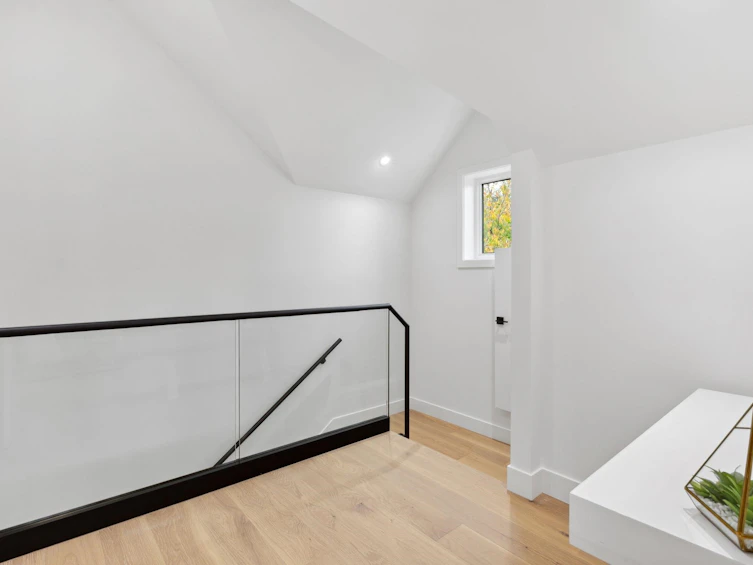 2721 W 7th Avenue, Vancouver, BC, V6K 1Z3 - 12