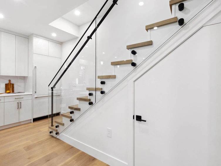 2721 W 7th Avenue, Vancouver, BC, V6K 1Z3 - 7