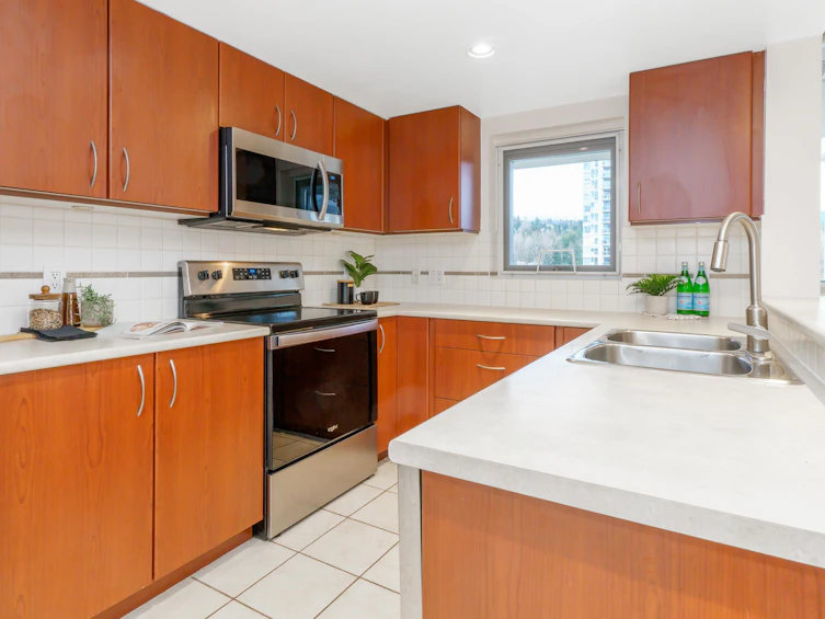 805-235 Guildford Way, Port Moody, BC, V3H 5L8 - 15