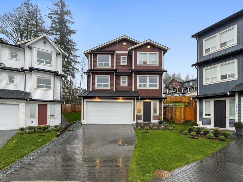 11228 251st Street, Maple Ridge BC