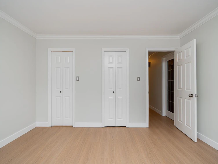1381 E 11th Avenue, Vancouver, BC, V5N 1Y6 - 16