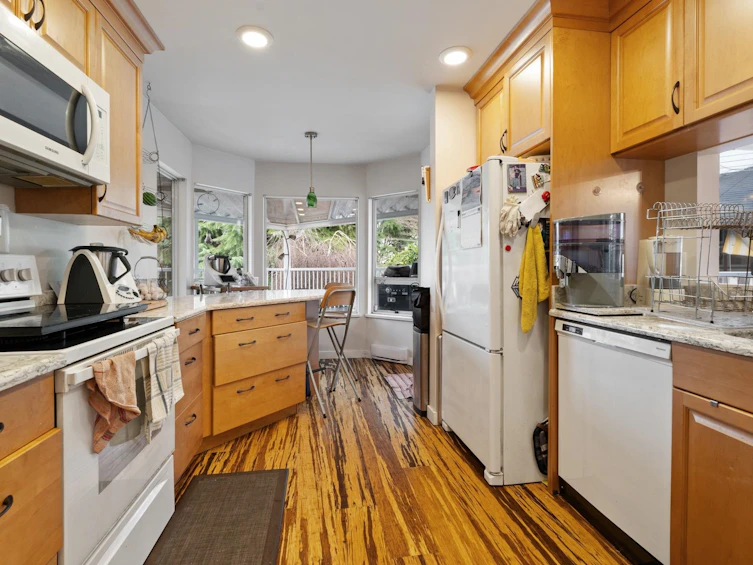 332 St. Patrick's Avenue, North Vancouver, BC, V7L 4S9 - 8