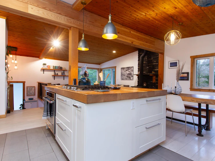 41941 Ross Road, Squamish, BC, V0N 3G0 - 6