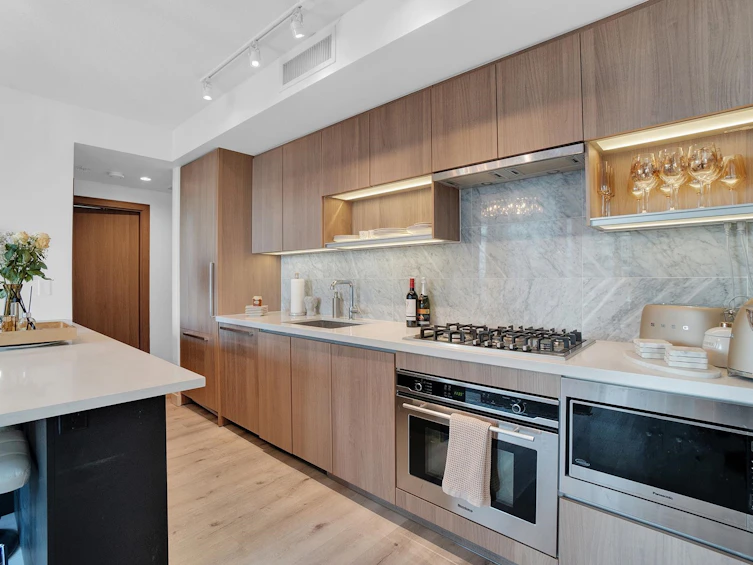 957-38 Smithe Street, Vancouver, BC, V6B 0P3 - 11