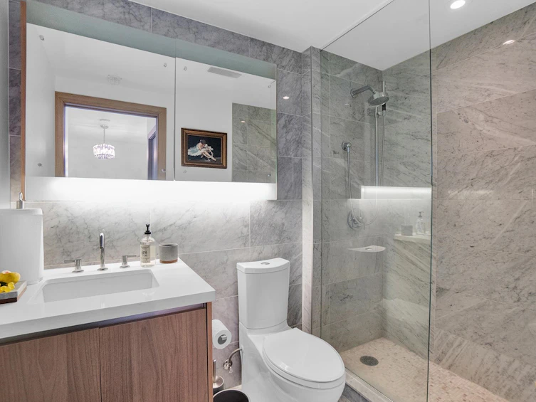 957-38 Smithe Street, Vancouver, BC, V6B 0P3 - 21