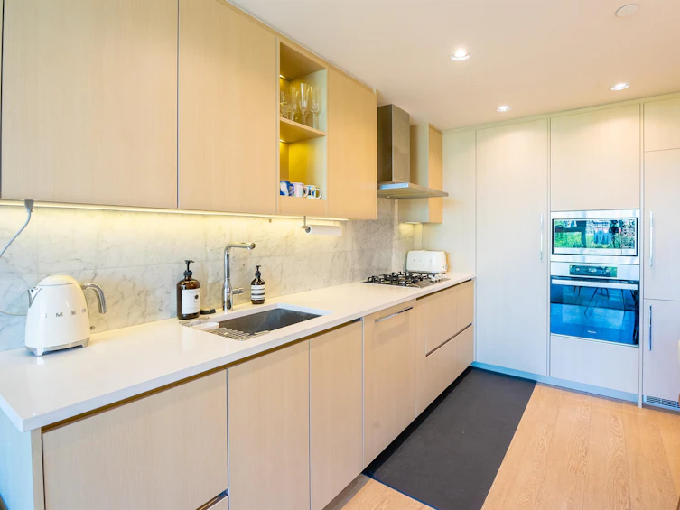 587-87 Nelson Street, Vancouver, BC, V6Z 0E8 - 9