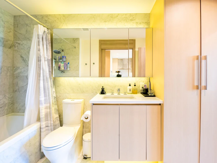 587-87 Nelson Street, Vancouver, BC, V6Z 0E8 - 4