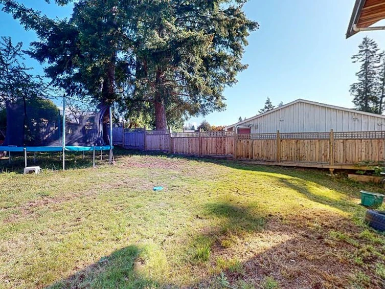6420 Norwest Bay Road, Sechelt, BC, V7Z 0M5 - 3