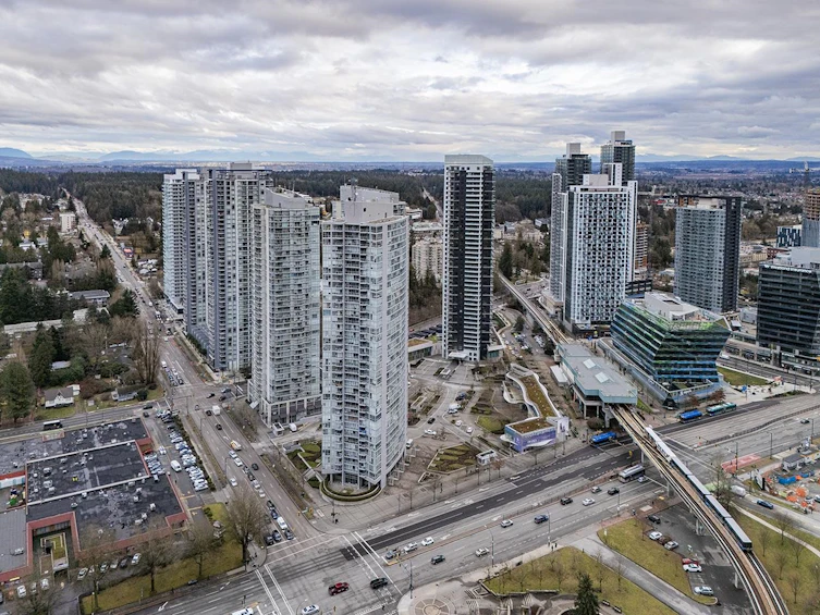 2909-9981 Whalley Boulevard, Surrey, BC, V3T 0H5 - 2
