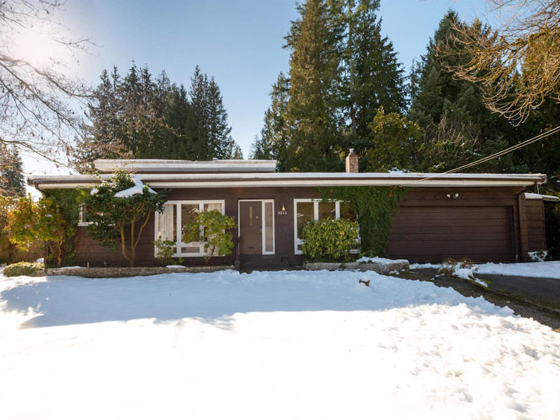 3213 Brookridge Drive, North Vancouver BC V7R 3A7