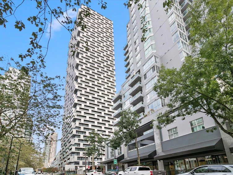 1007-1480 Howe Street, Vancouver, BC, V6Z 0G5 - 2
