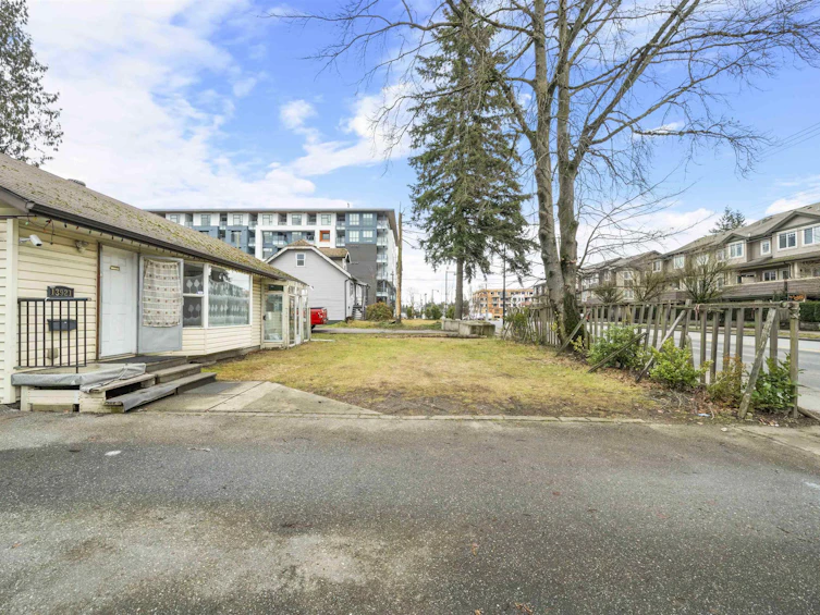 13921 108 Avenue, Surrey, BC, V3T 2L1 - 2