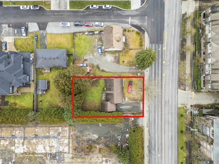 13921 108 Avenue, Surrey, BC, V3T 2L1 - 13